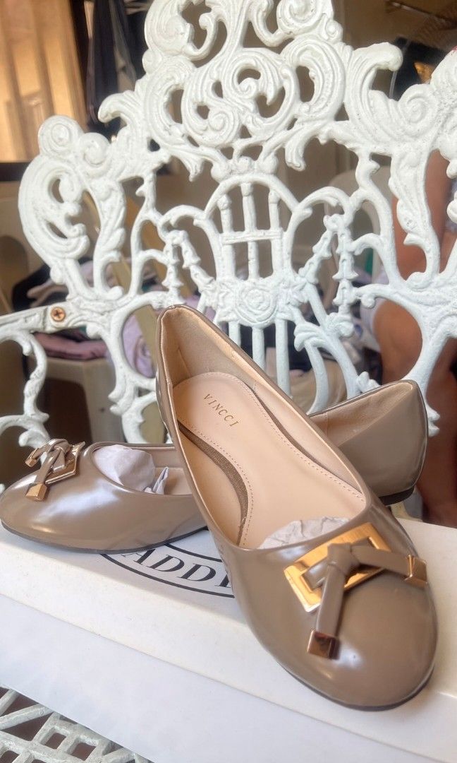 Vincci Flat Shoes