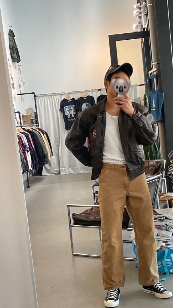 Vintage Brown Leather Jacket (Size L, 42) (Category: Coats, Jackets and Outerwear) located in Las Pinas. Submitted by roledo.toledo (Listing ID 1307919326, Image 3). Description: Handyman Vintage Brown Leather Jacket (estimated size L, 42) For reference, I am 5'9" (175cm) and 150lbs (68kg). It fits me big but perfect if I layer with a hoodie underneath. Feel free to message me for any questions. Thank you!.