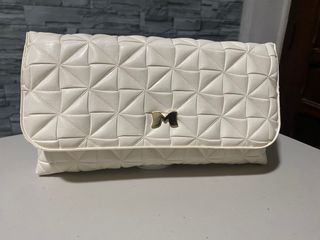 White quilted clutch