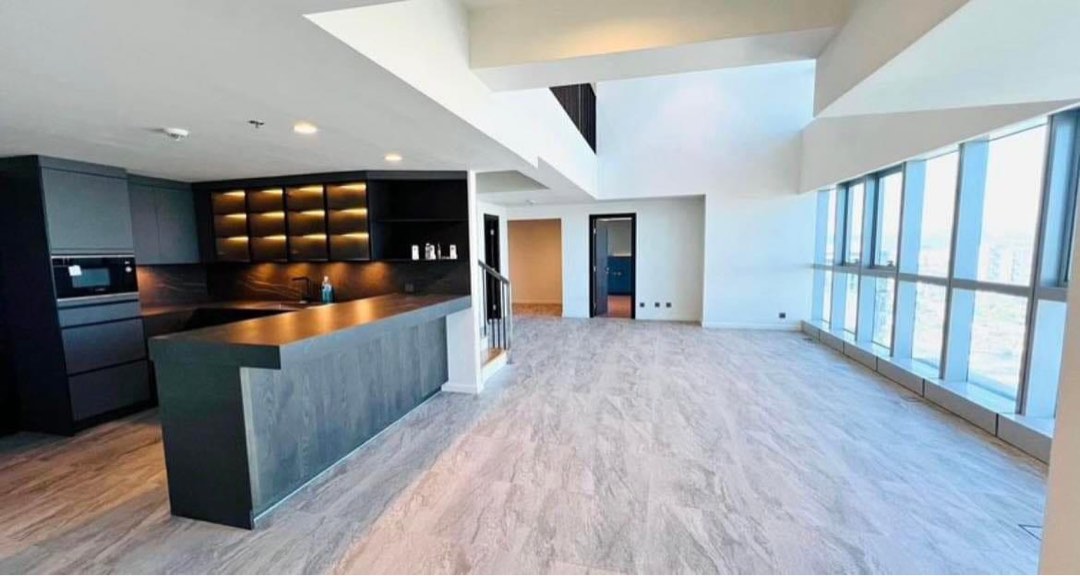 Image showcasing Luxurious Fully Renovated Penthouse In Málaga's In Centro, Malaga ...