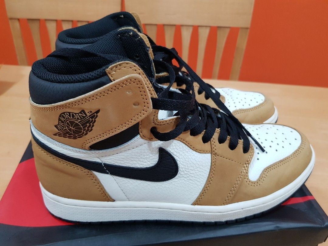 AJ1 ROTY UK8 and UK8.5 negotiable Men s Fashion Footwear Sneakers on Carousell