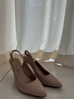 Coach heels Keith aldo, Women's Fashion, Footwear, Heels on Carousell