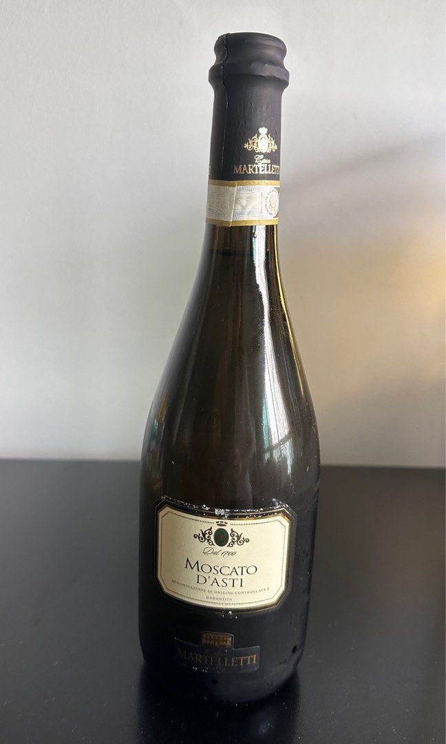 Casa Martelletti Moscato D'asti DOCG 2019 Italy 5.5%, Food