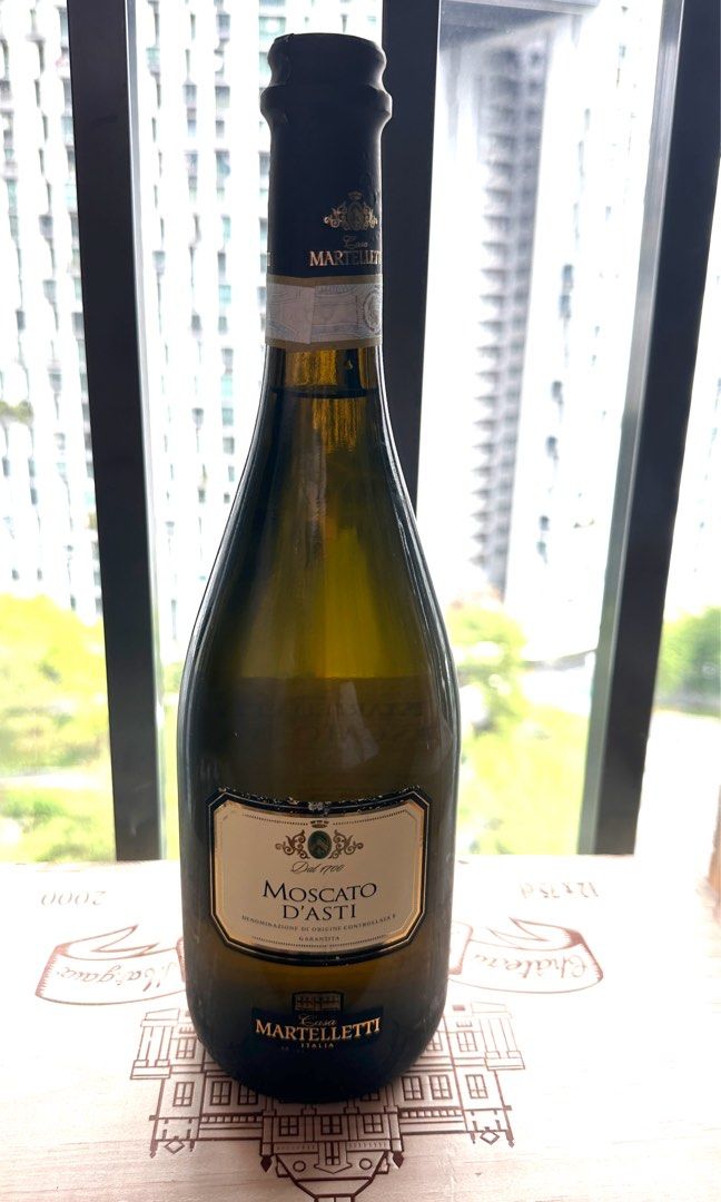 Casa Martelletti Moscato D'asti DOCG 2019 Italy 5.5%, Food