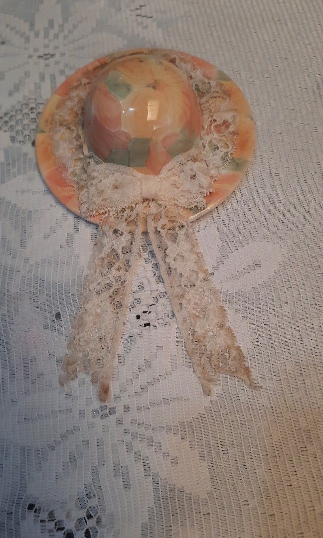 Ceramic hat decor floral 5" from England (Category: Wall Decor) located in Manila. Submitted by luckycharm_215 (Listing ID 1311758721, Image 1). Description: good condition.