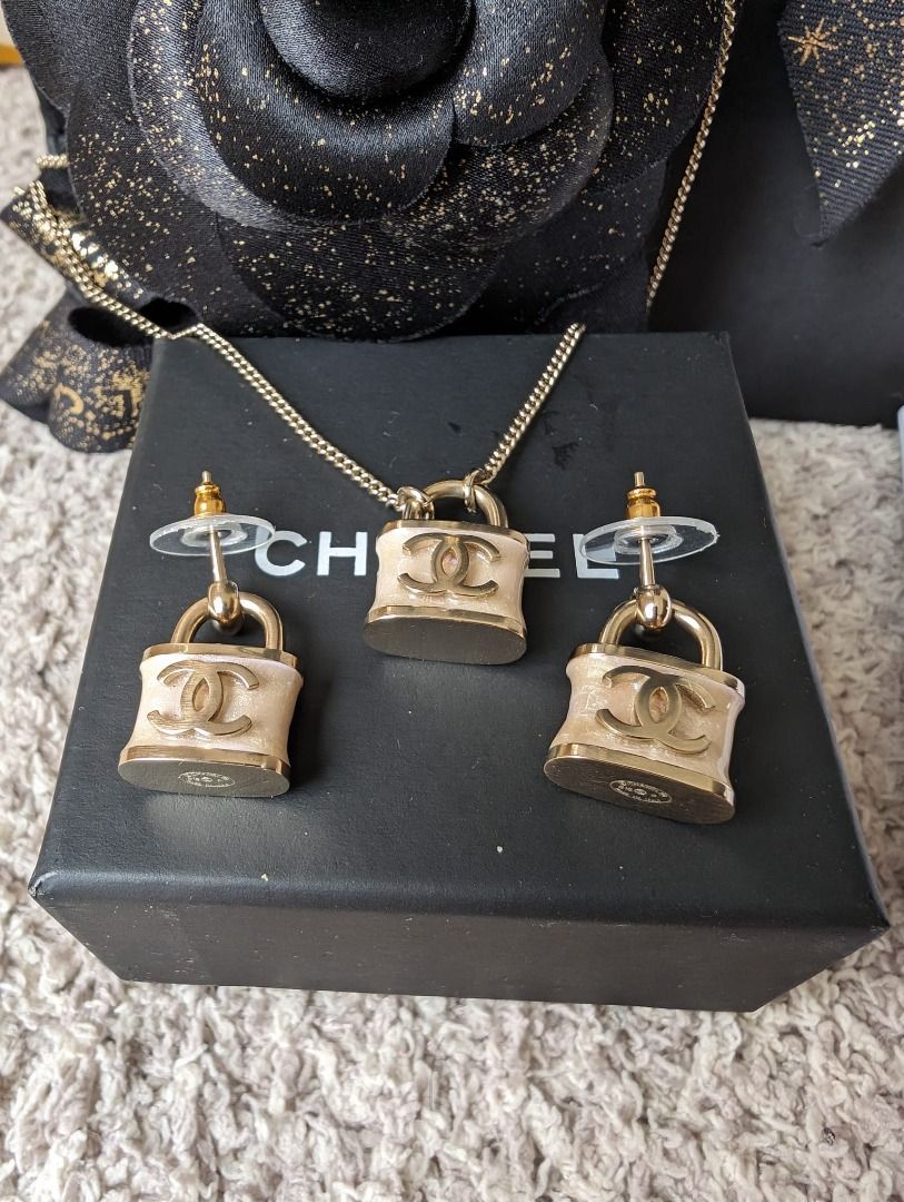Cc pendant sale