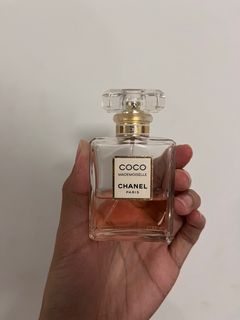 (Category: ) located in . Submitted by perfume965 (Listing ID 1311895173, Image 1). Description: .