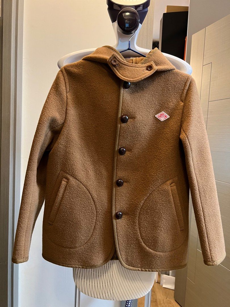 DANTON Winter Jacket （分類：外套及戶外衣服）位於 Hong Kong。 由 excellent_buy 提交（商品編號 1311823437，圖片 1）。簡介： Made in Japan Size 34。
