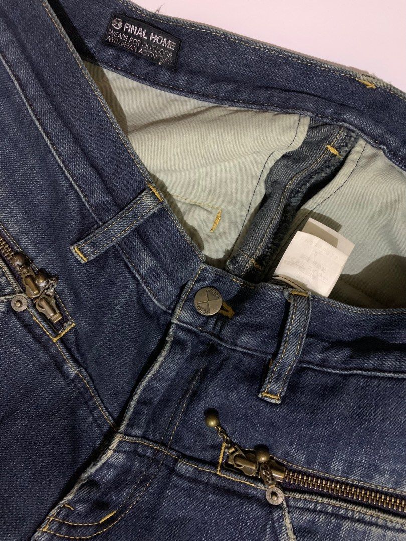 FINAL HOME x ISSEY MIYAKE SIDE ZIP JEANS (Category: Jeans) located in Makati City. Submitted by quintessentialpiece (Listing ID 1311756783, Image 2). Description: 9/10 has sign of wear no major flaws, archival piece Small on tag fits 30 - 32 ₱4.5k +sf Meetup around makati or manila shipped via jrs or cod.
