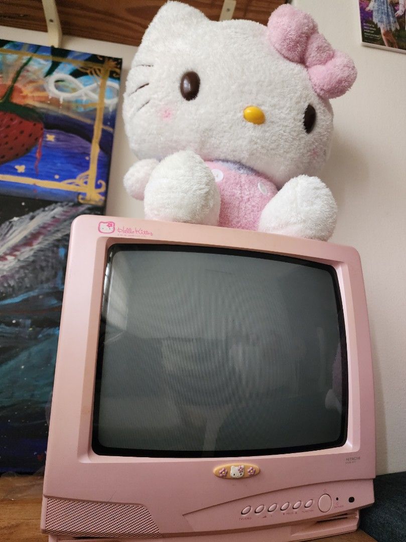 Hitachi Hello Kitty CRT Pink TV. Sanrio Hello Kitty Collectibles