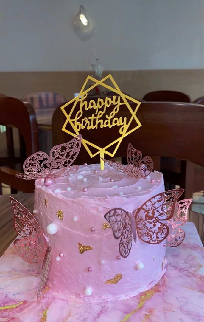 Homemade Cupcakes/ Cakes (Category: Homemade Bakes) located in Quezon City. Submitted by shopper.09 (Listing ID 1311802119, Image 2). Description: Send me a msg for more info!!.