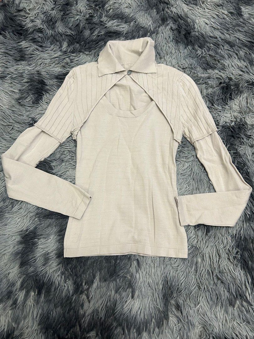 Jacquemus Grey Wool La Maille Albi Sweater (Category: Longsleeves) located in San Pablo. Submitted by flohro (Listing ID 1311873856, Image 3). Description: Unused item Brand new w/ tag Bought for 27k .