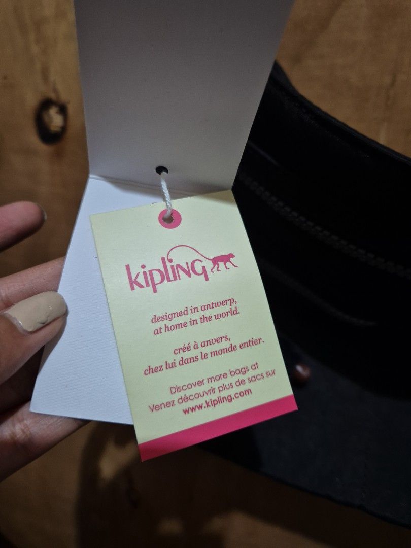 Kipling Black Crossbody Bag (Category: Cross-body Bags) located in Valenzuela. Submitted by randomlyn (Listing ID 1311825070, Image 3). Description: brand new with tag it was given as gift rfs: not my style negotiable, just make an offer.