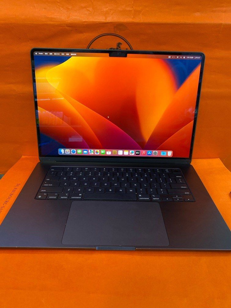 MacBook Air 15 2023 M2 8+256GB Midnight 香港行貨 循環使用次數57次, 電腦＆科技, 手提電腦 ...