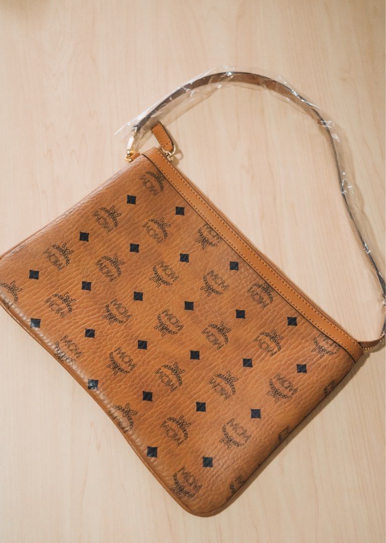 Mcm pochette clutch hot sale
