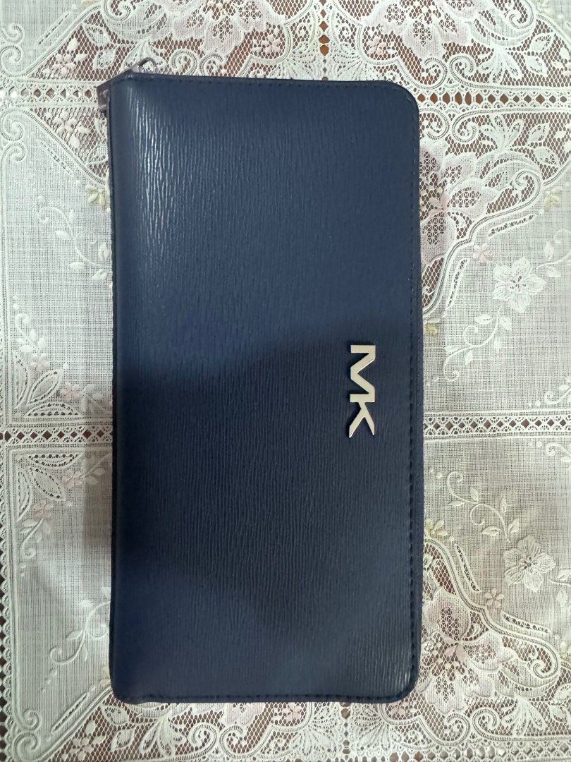 Michael Kors Men's Cooper Logo Jacquard Tech Zip Around