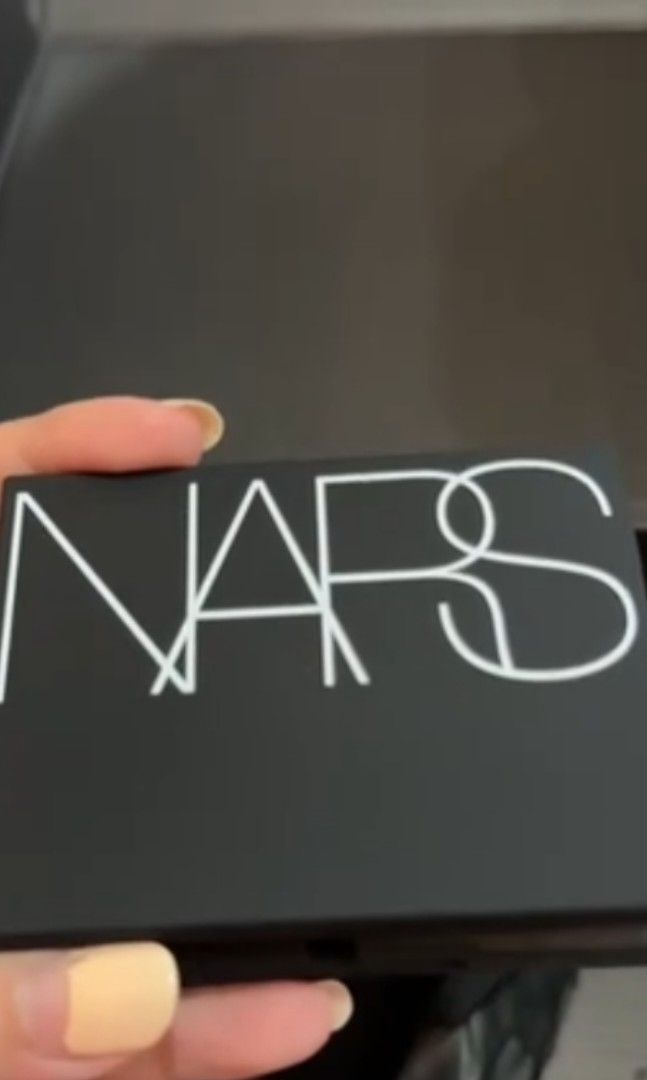 Nars setting powder (Category: Makeup) located in Klang. Submitted by nithyabai (Listing ID 1311828421, Image 3). Description: brand new item not touch.