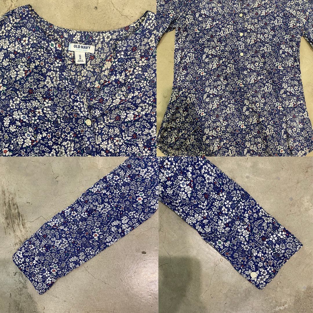 old navy dark blue floral polo (Category: Blouses) located in Quezon City. Submitted by janialee (Listing ID 1311851994, Image 2). Description: - qc, mnl - j&t, ggx, others - ssd (grab, lalamove, others) - xs - s.