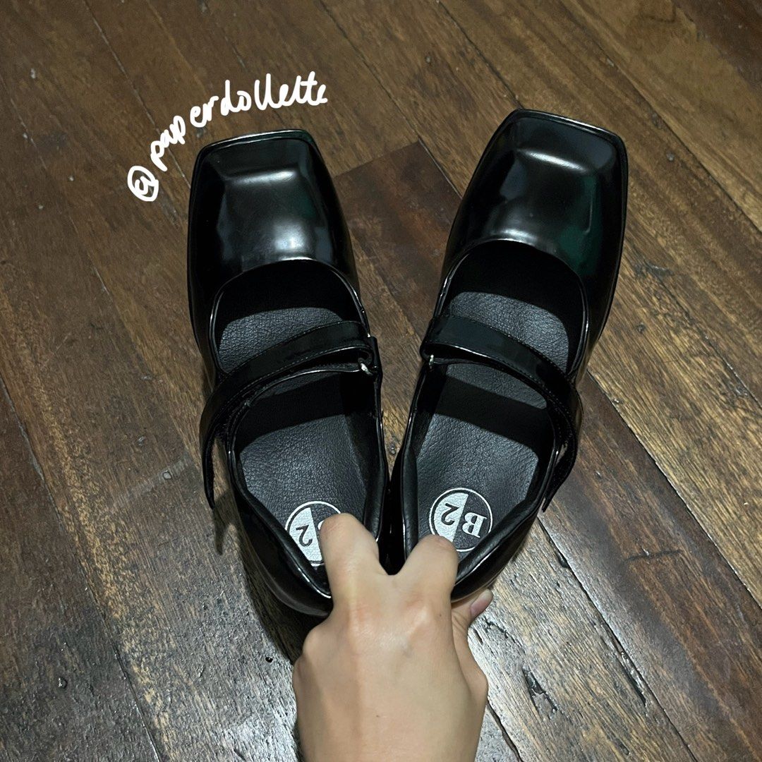 [CLOSING SOON] Platform Mary Jane Shoes (Category: Heels) located in Baguio. Submitted by fHGpBodqkgvDIliVBK4bGk6cKtqtZM (Listing ID 1311830506, Image 3). Description: Slightly used, dm for more info/pics :) Size 36, 3.5 inch heels Slightly negotiable!.