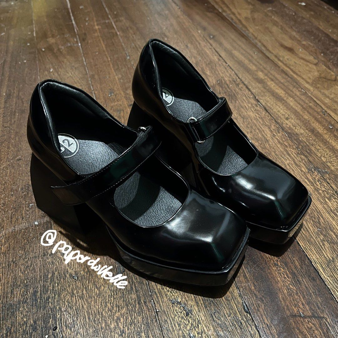 [CLOSING SOON] Platform Mary Jane Shoes (Category: Heels) located in Baguio. Submitted by fHGpBodqkgvDIliVBK4bGk6cKtqtZM (Listing ID 1311830506, Image 1). Description: Slightly used, dm for more info/pics :) Size 36, 3.5 inch heels Slightly negotiable!.