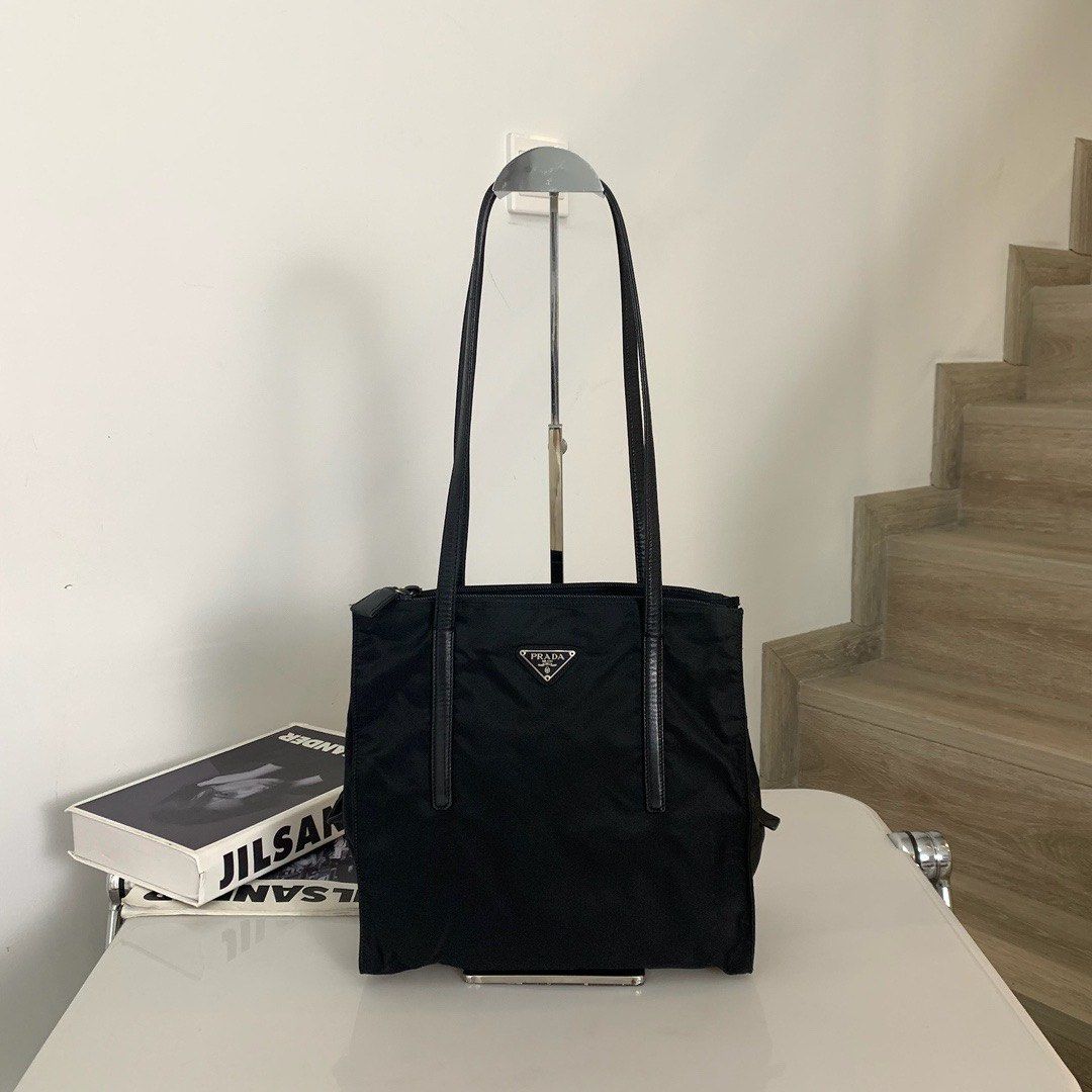Vintage prada purse discount