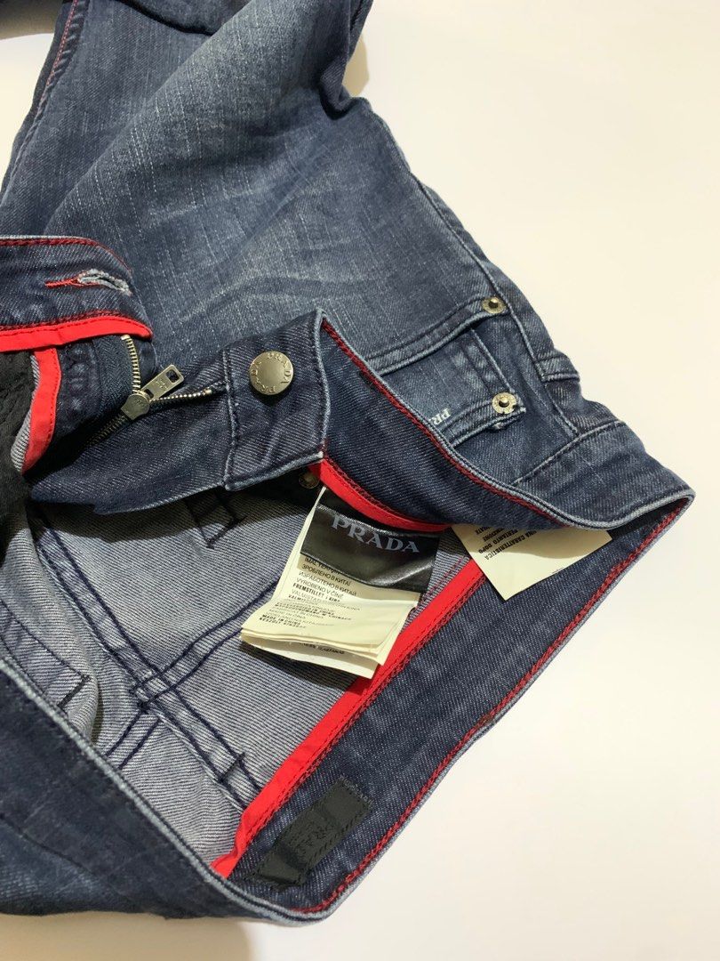 PRADA MILANO SKINNY JEANS (Category: Jeans) located in Makati City. Submitted by quintessentialpiece (Listing ID 1311759209, Image 2). Description: 9.5/10 still clean, riri zips 32 on tag fits 31 waist ₱3.5k +sf Meetup around makati or manila shipped via jrs or cod.
