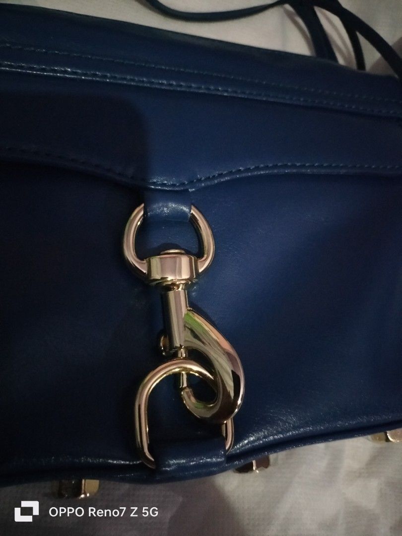 Preloved rebecca minkoff 2 way bag with dust bag (Category: Cross-body Bags) located in Paranaque City. Submitted by catherinecabanganan3604 (Listing ID 1311753996, Image 3). Description: bago pa saka hardware bago din nakaplastic pa yung paa korea preloved bags payment first..