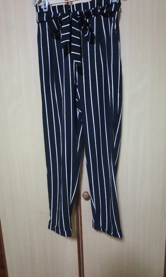 Pull and bear striped trousers store