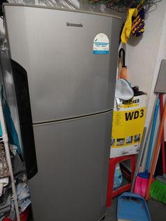 (Category: ) located in . Submitted by shopwise18 (Listing ID 1311860578, Image 1). Description: .