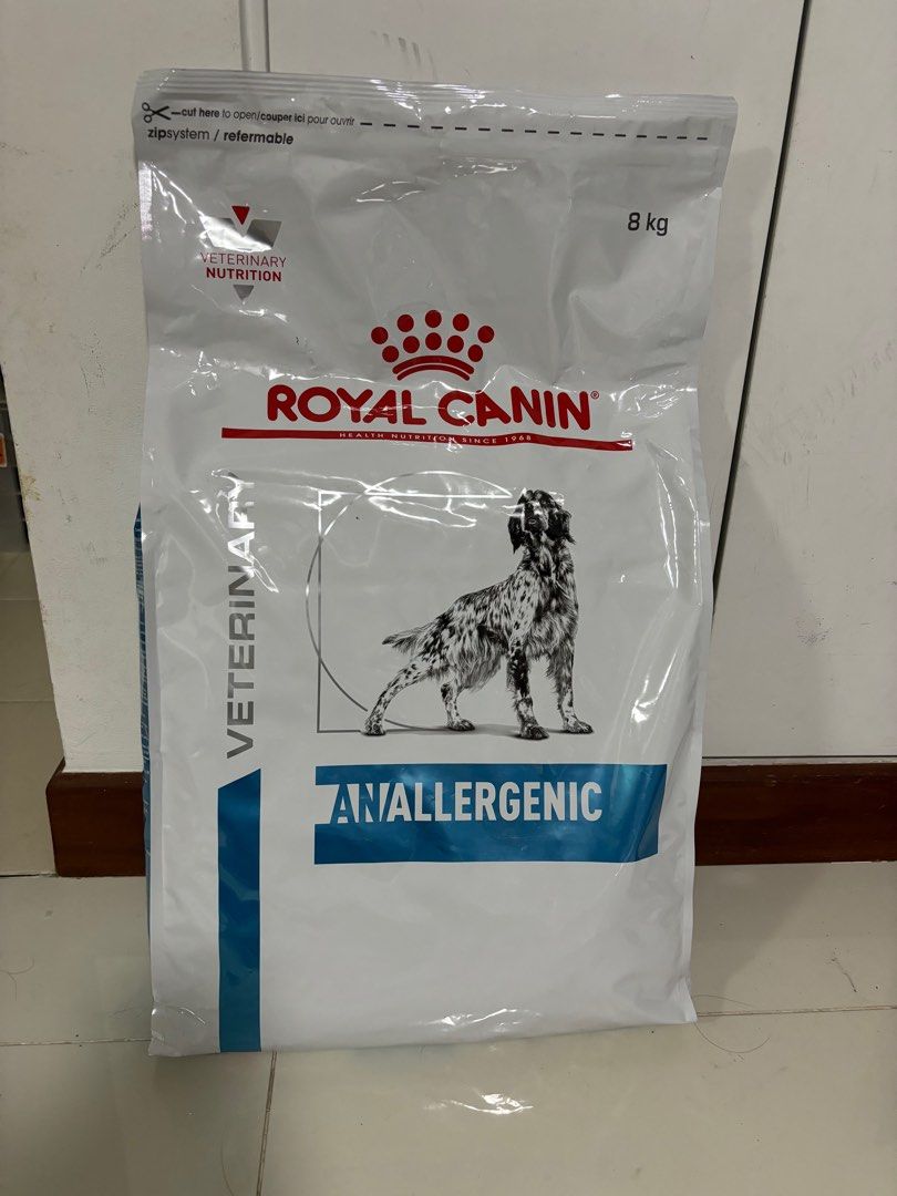 SALE Royal Canin Anallergenic 8kg Instock expiry july 2025