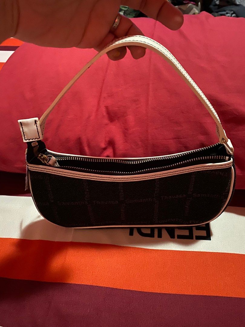 Samantha Thavasa Baguette bag (Category: Purses & Pouches) located in Angeles City. Submitted by duday82 (Listing ID 1311781427, Image 3). Description: Bought from Japan Pre love in excellent condition used once.. kili kili bag.