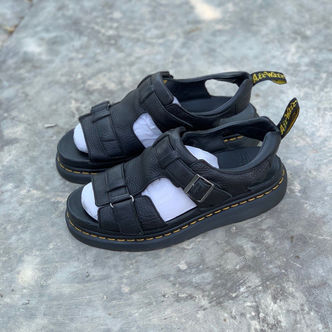 Size 43 Dr. Martens Hayden sandals black Fesyen Pria Sepatu Sandal di Carousell