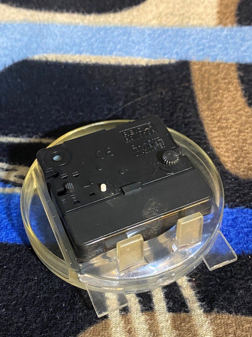 Small alarm clock snoopy (Category: Clocks) located in Pasay City. Submitted by subito123 (Listing ID 1311784518, Image 3). Description: Missing knob for alarm, everything works perfect, you can use the other knob to adjust the alarm.