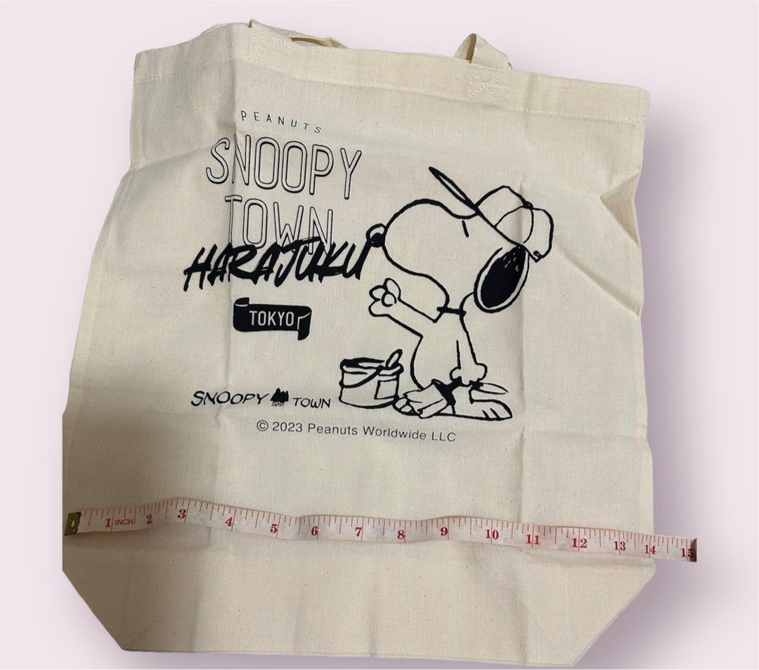 Snoopy Shinjuku tote bag (Category: Tote Bags) located in Muntinlupa City. Submitted by yu__stuff (Listing ID 1306489024, Image 2). Description: .