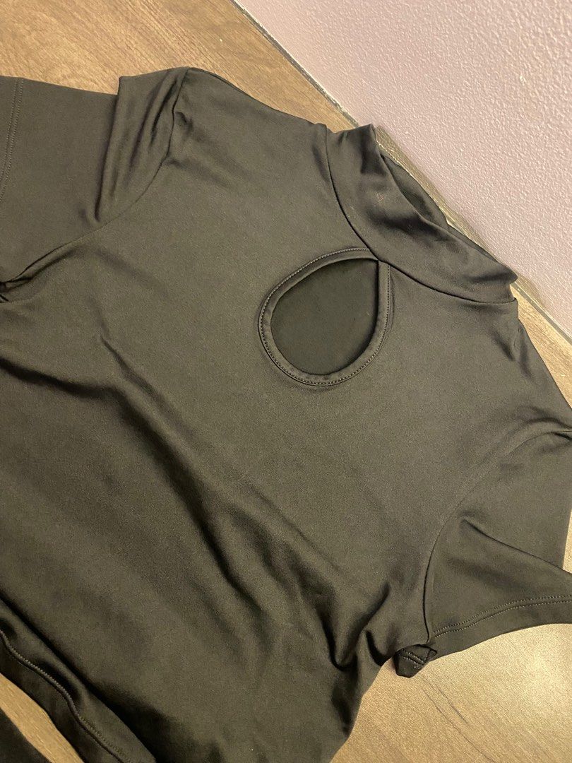 Terranova Tee (Category: Shirts) located in Las Pinas. Submitted by ferrerf (Listing ID 1311874427, Image 1). Description: never used.