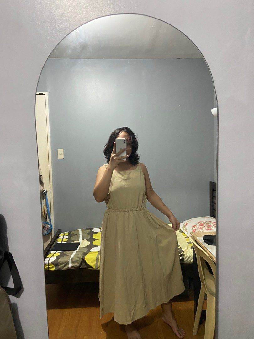 Thick Linen Dress | HQ (Category: Dresses) located in Paranaque City. Submitted by gaaaiiil (Listing ID 1311833790, Image 2). Description: Price is slightly negotiable. :) This is a HQ thick linen dress Buyer will shoulder the delivery fee. .