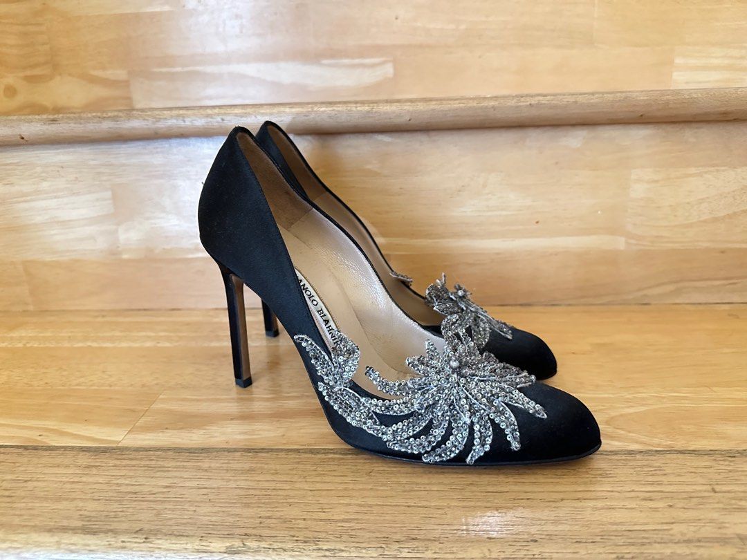 Swan pump manolo blahnik new arrivals