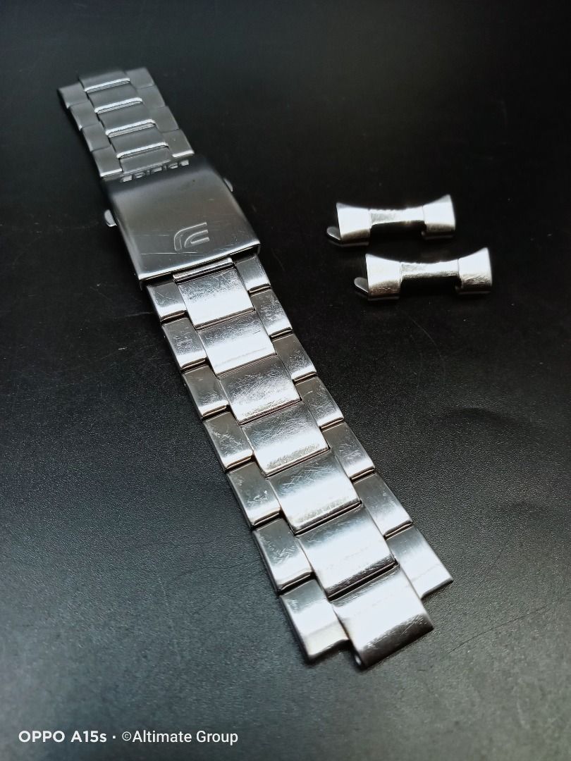 Used Casio Edifice Signed EF 132D 1A4V Oyster Design 22mm SS Watch Bracelet and Spring Bars