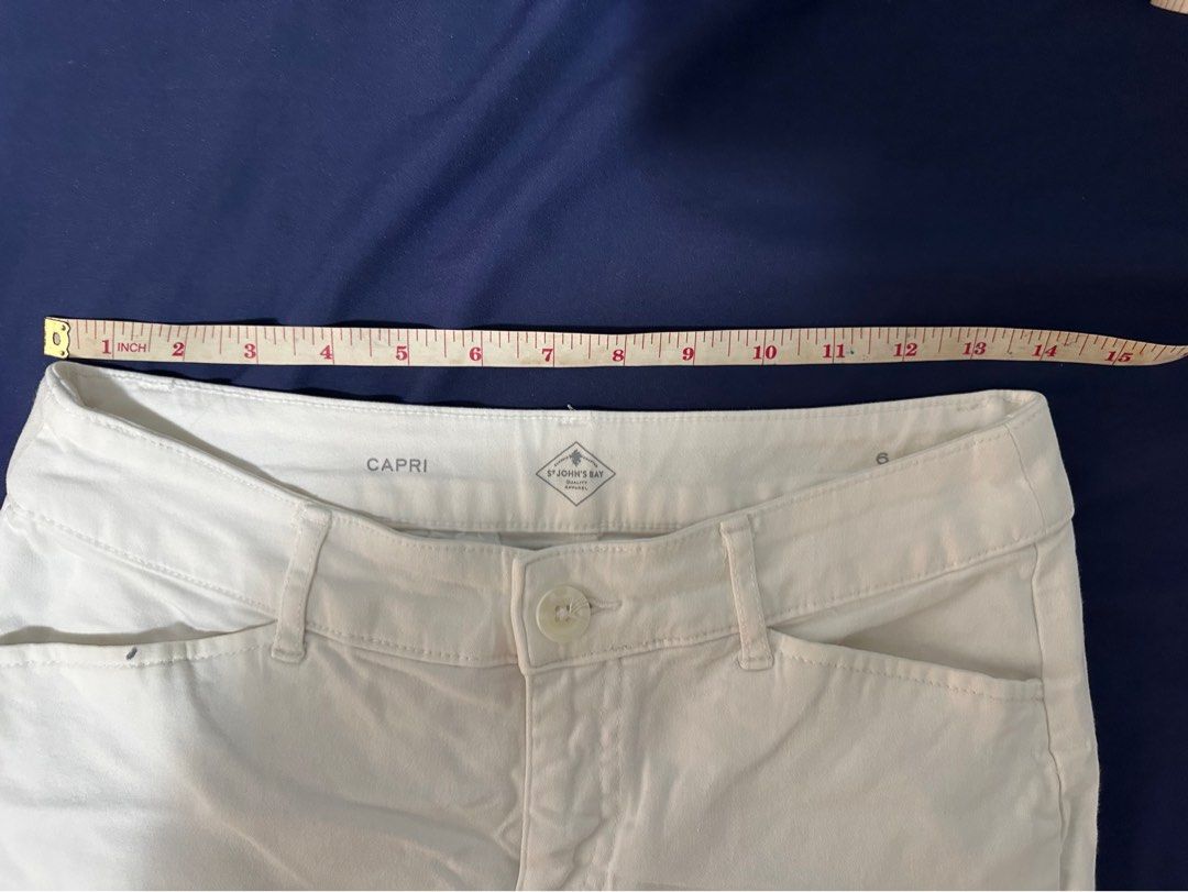 White capri (Category: Other Bottoms) located in Quezon City. Submitted by cwissy (Listing ID 1311804514, Image 2). Description: 💖model height 4’11 💖RFS: dont like the fit in me anymore.