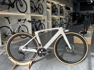 （分類：）位於 。 由 flowbike_lohasbike 提交（商品編號 1311800503，圖片 1）。簡介： 。