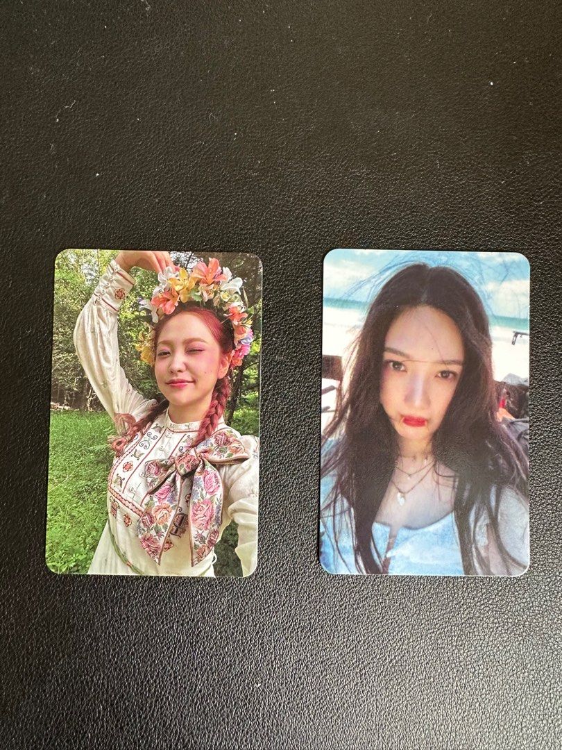 💫 WTT Red Velvet Cosmic Poster Ver - Joy Photocards, Hobbies