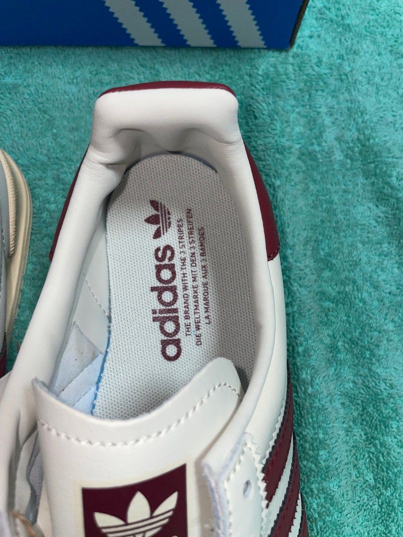 Adidas jeans maroon discount