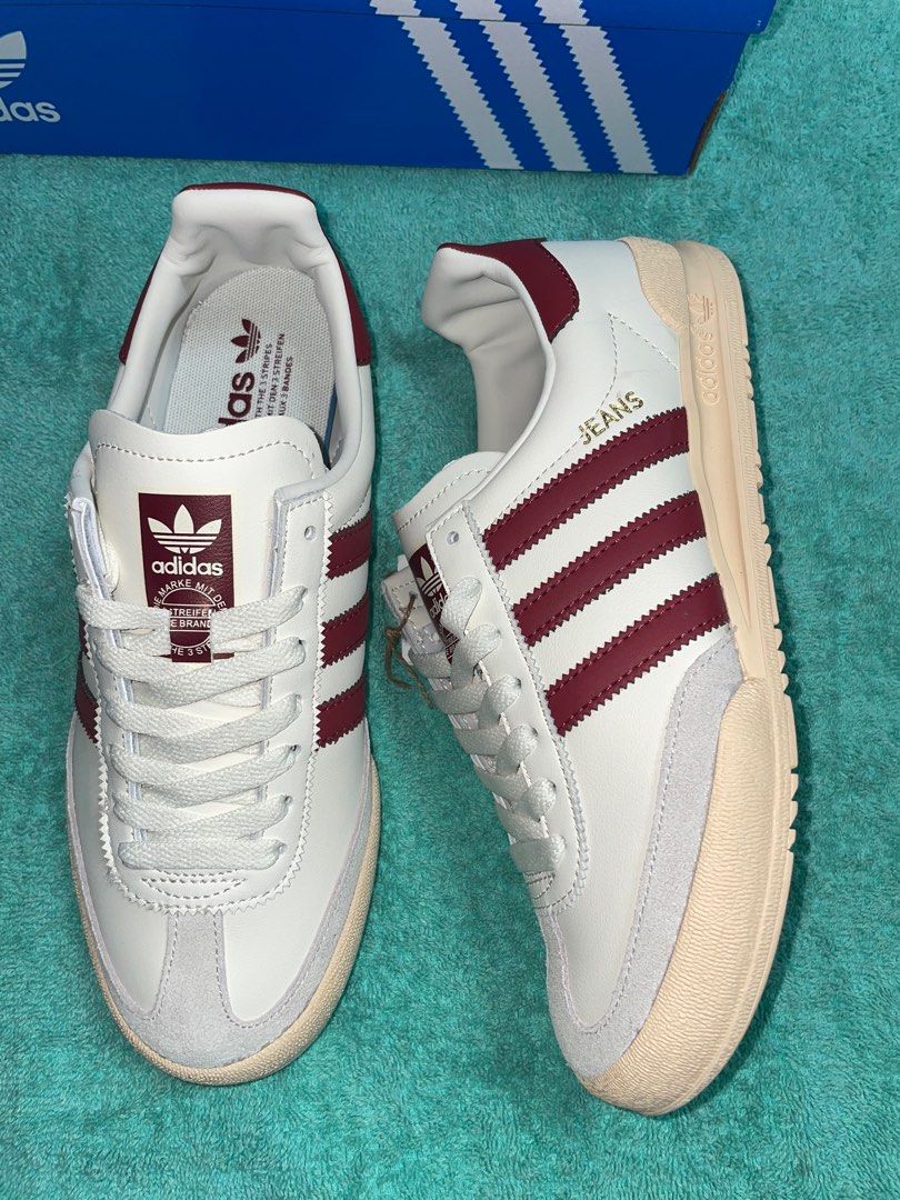 Adidas jeans maroon deals