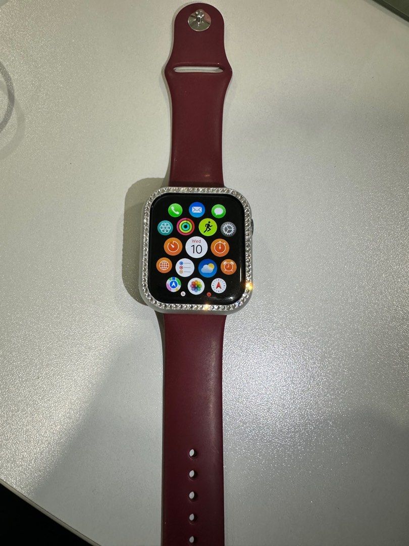 apple watch Swarovski 44mm crystal case