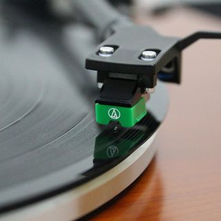 （分類：）位於 。 由 audio_fans 提交（商品編號 1311399896，圖片 1）。簡介： 。