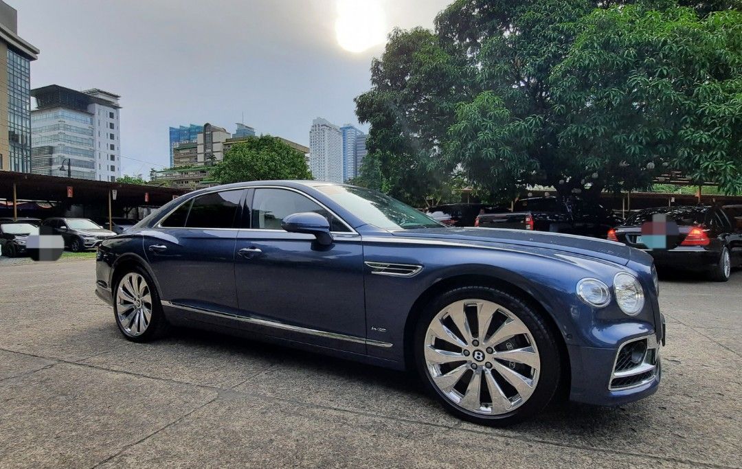 Bentley Flying Spur Auto (Category: Used Cars) located in Pasig City. Submitted by moimoigo (Listing ID 1313447488, Image 2). Description: Bentley Flying Spur 2020 Automatic Gasoline 505kms Look for: Moises Go. +639178359800 Park N' Sell.