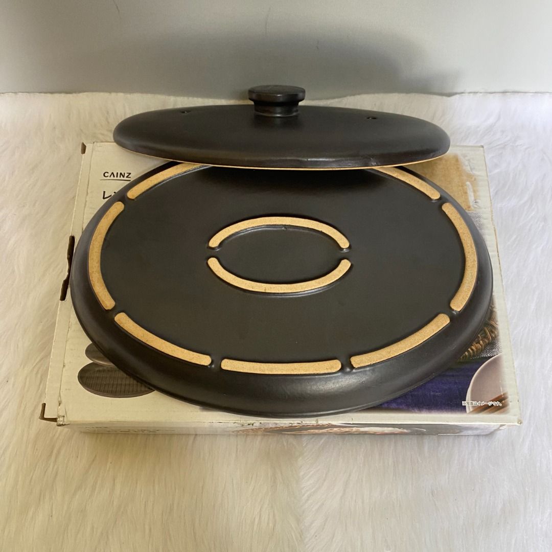 Cainz Stoneware Sizzling Pan Plate (Category: Cookware & Accessories) located in Consolacion. Submitted by posh_avenue_home (Listing ID 1313544595, Image 3). Description: New with box. From Japan. 9.75" x 6.5" x 1". 100% authentic!!!.