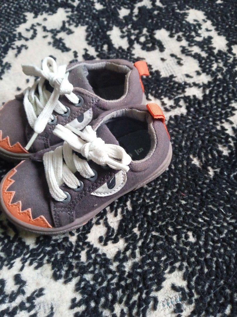 Carters baby shoes, Bayi Anak, Lainnya di Carousell