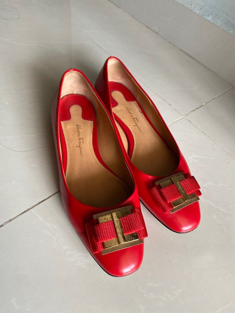 Ferragamo red flats