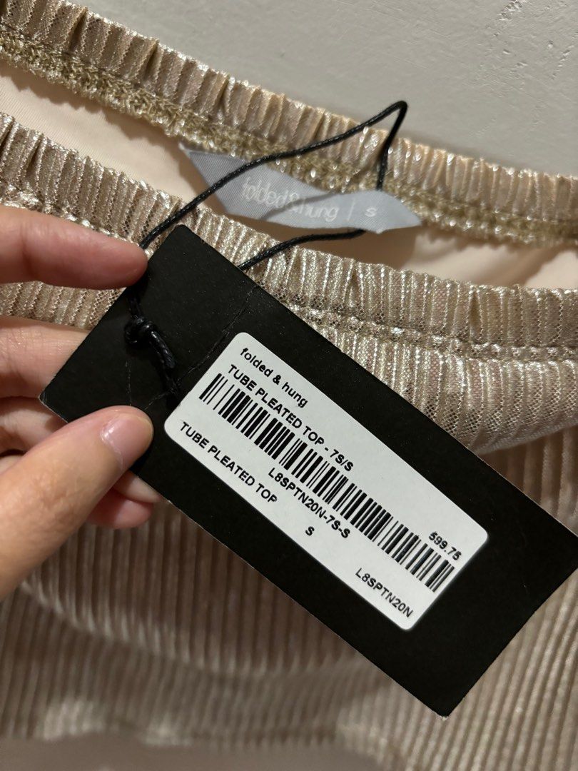 folded & hung | Metallic Tube Pleated Top (Category: Sleeveless) located in Makati City. Submitted by axashop (Listing ID 1313535169, Image 3). Description: - Never been worn - Price is negotiable, just message me..